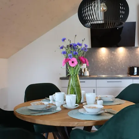 Appartement Cozy Cube 1 Luxury Apartments, Nah An Der Messe, 30 Minuten Zu Den Bergen Und Seen, 20 Minuten Nach Muenchen
