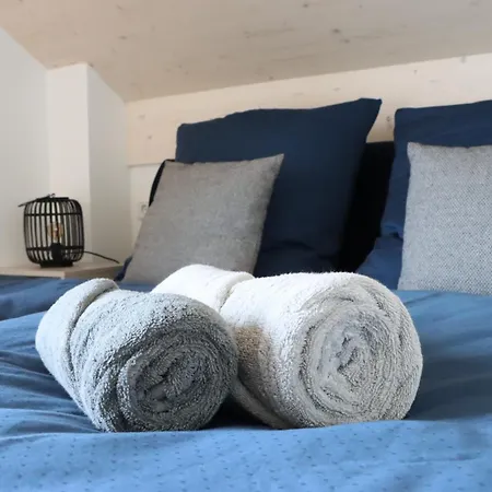 Cozy Cube 1 Luxury Apartments, Nah An Der Messe, 30 Minuten Zu Den Bergen Und Seen, 20 Minuten Nach Muenchen Glonn