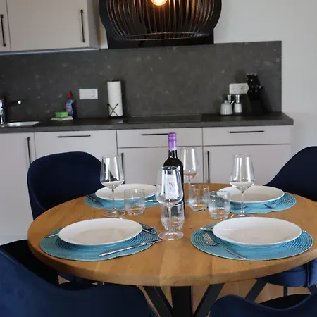 Cozy Cube 1 Luxury Apartments, Nah An Der Messe, 30 Minuten Zu Den Bergen Und Seen, 20 Minuten Nach Muenchen Appartement *
