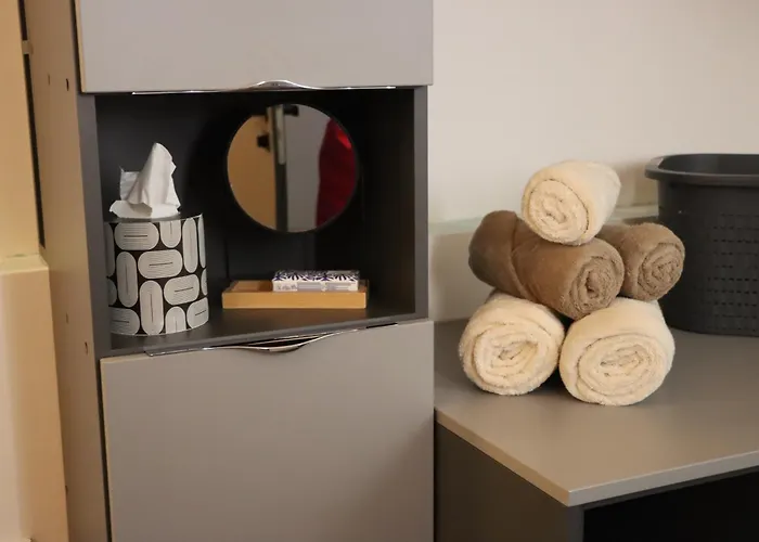 Cozy Cube 1 Luxury Apartments, Nah An Der Messe, 30 Minuten Zu Den Bergen Und Seen, 20 Minuten Nach Muenchen דירה
