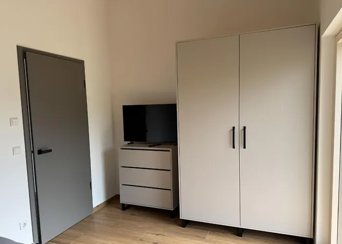 Cozy Cube 1 Luxury Apartments, Nah An Der Messe, 30 Minuten Zu Den Bergen Und Seen, 20 Minuten Nach Muenchen Glonn