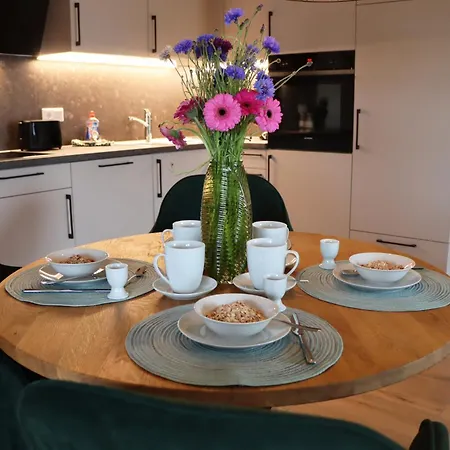 Cozy Cube 1 Luxury Apartments, Nah An Der Messe, 30 Minuten Zu Den Bergen Und Seen, 20 Minuten Nach Muenchen Glonn