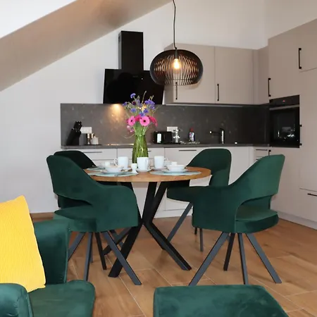 Cozy Cube 1 Luxury Apartments, Nah An Der Messe, 30 Minuten Zu Den Bergen Und Seen, 20 Minuten Nach Muenchen Lejlighed *