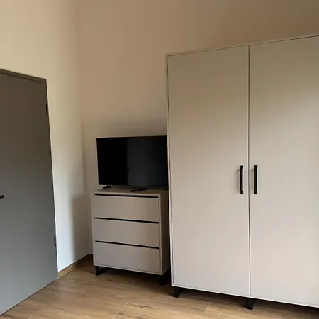 Cozy Cube 1 Luxury Apartments, Nah An Der Messe, 30 Minuten Zu Den Bergen Und Seen, 20 Minuten Nach Muenchen Glonn